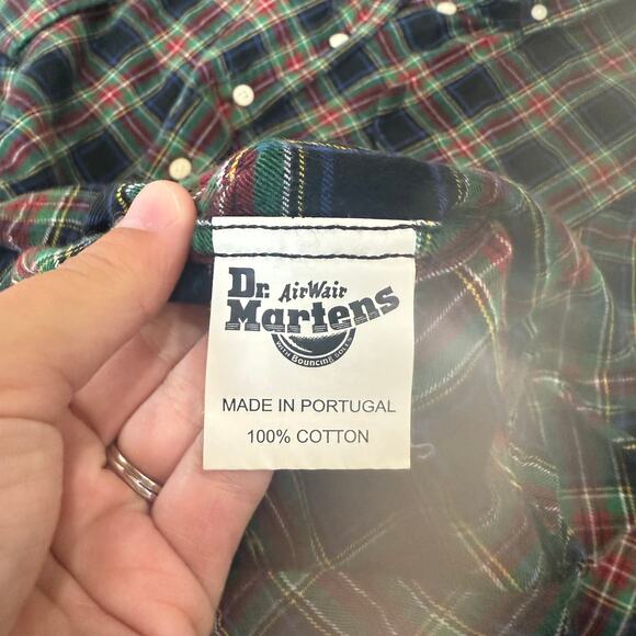 Dr. Martens Black Red Green Plaid Flannel Shirt Tunic Size Medium - Picture 5 of 5